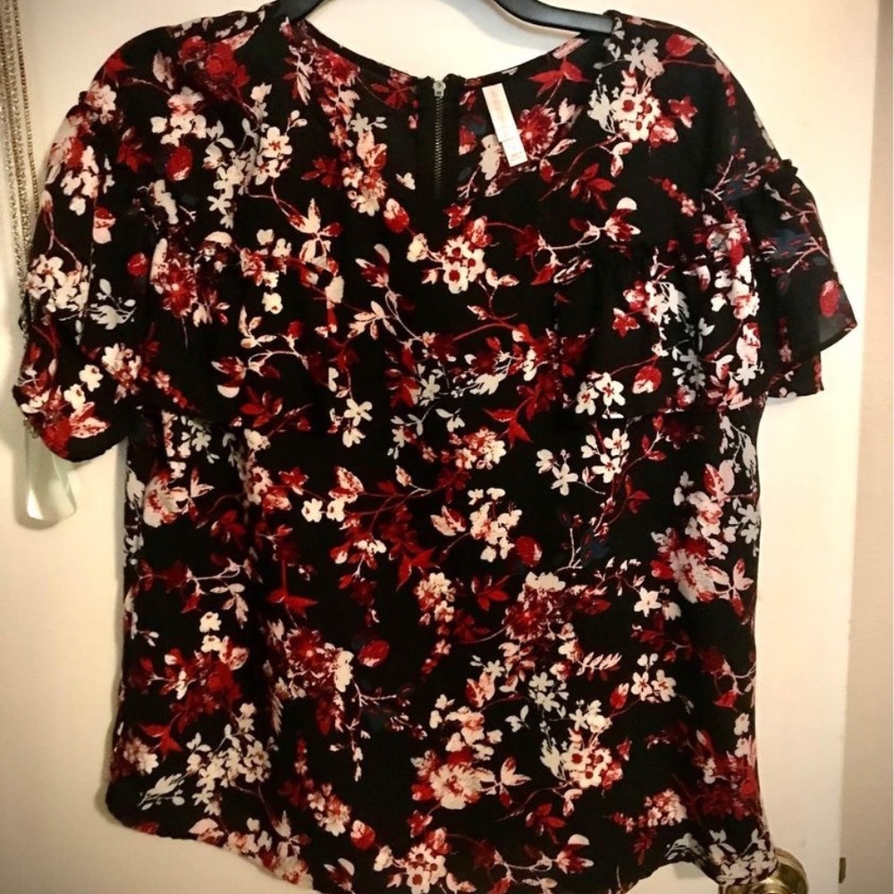Ladies Xhilaration Blouse